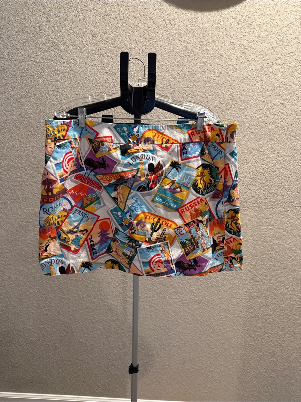 Loudmouth ladies Multicolor Golf, vacation Skirt Skort. Size 14